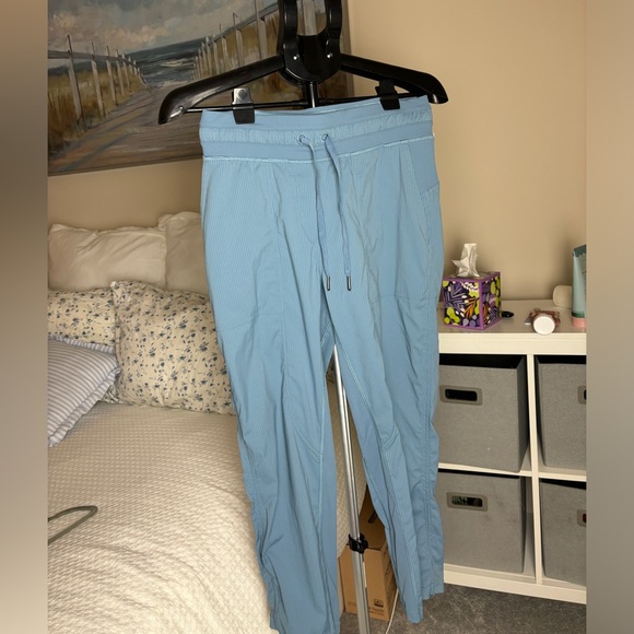 Lululemon Dance Studio Mid Rise Cropped Pant - Picture 5 of 7